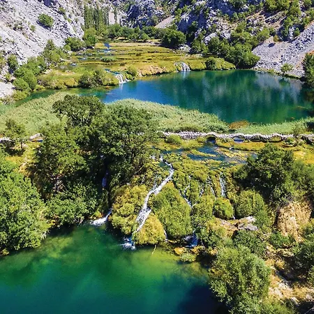Διαμέρισμα Beautiful In Karin Gornji